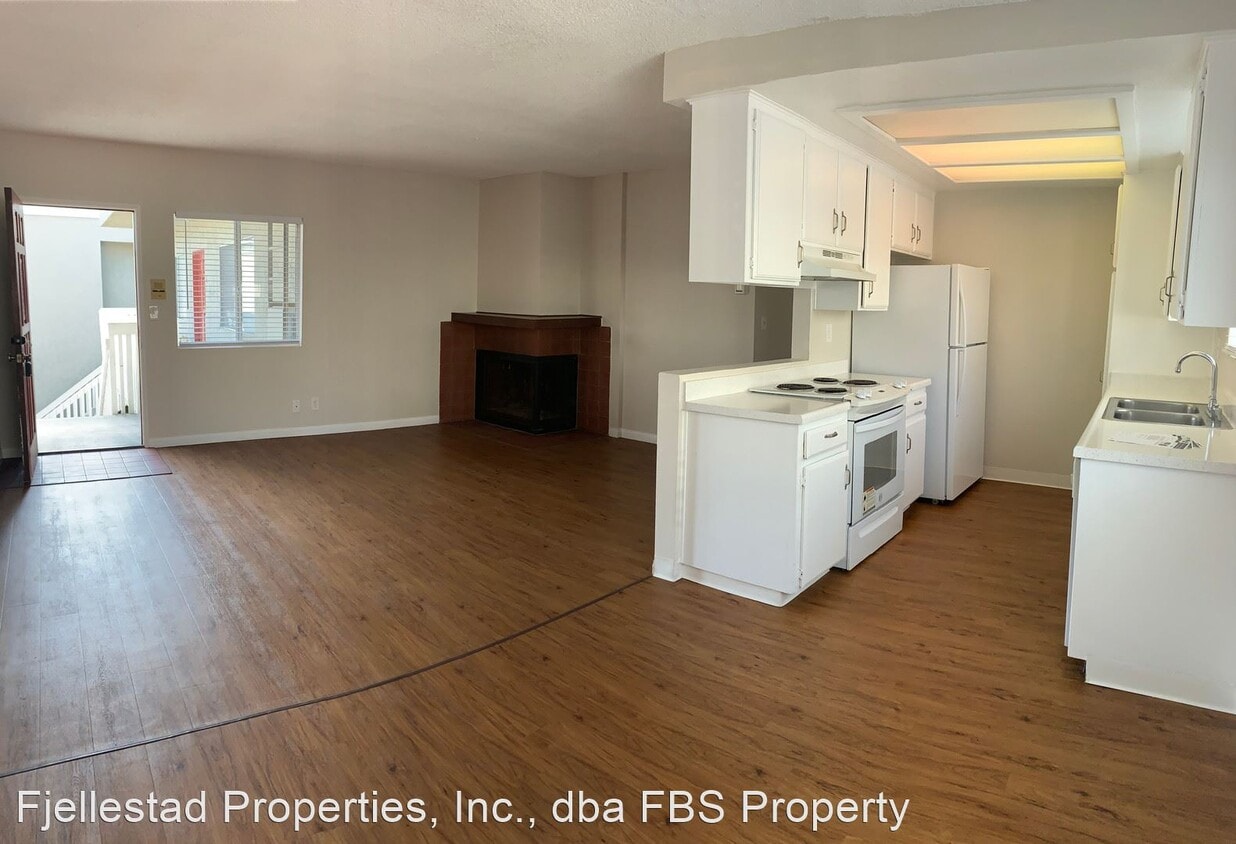 Primary Photo - 4540 Glacier Ave