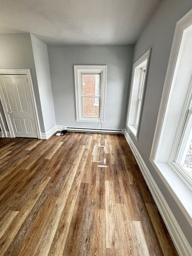 Foto del edificio - 620 W Chew St