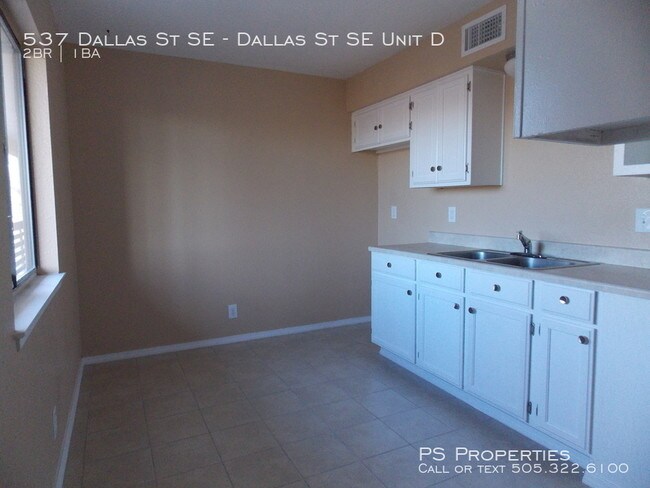 Foto del edificio - Newly remodeled 2 bedroom no carpet