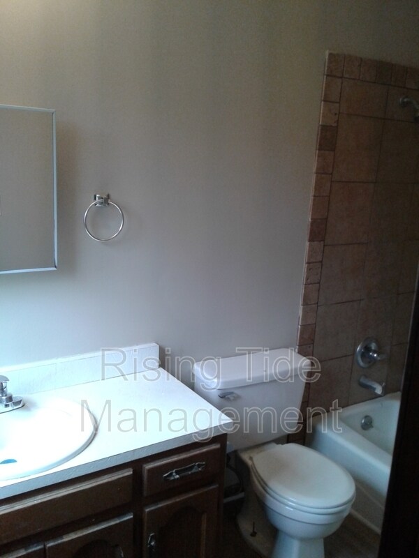 Foto del edificio - 112 4th Ln