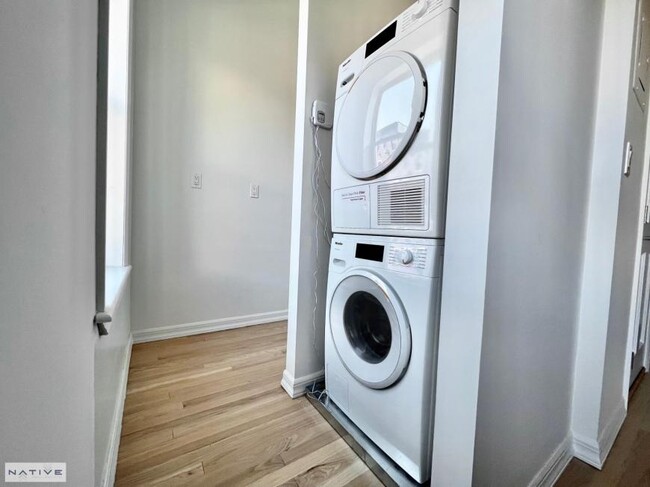 Building Photo - 2 bedroom in BROOKLYN NY 11222