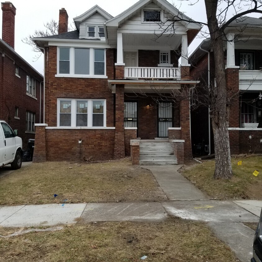 Primary Photo - 2024 Gladstone St