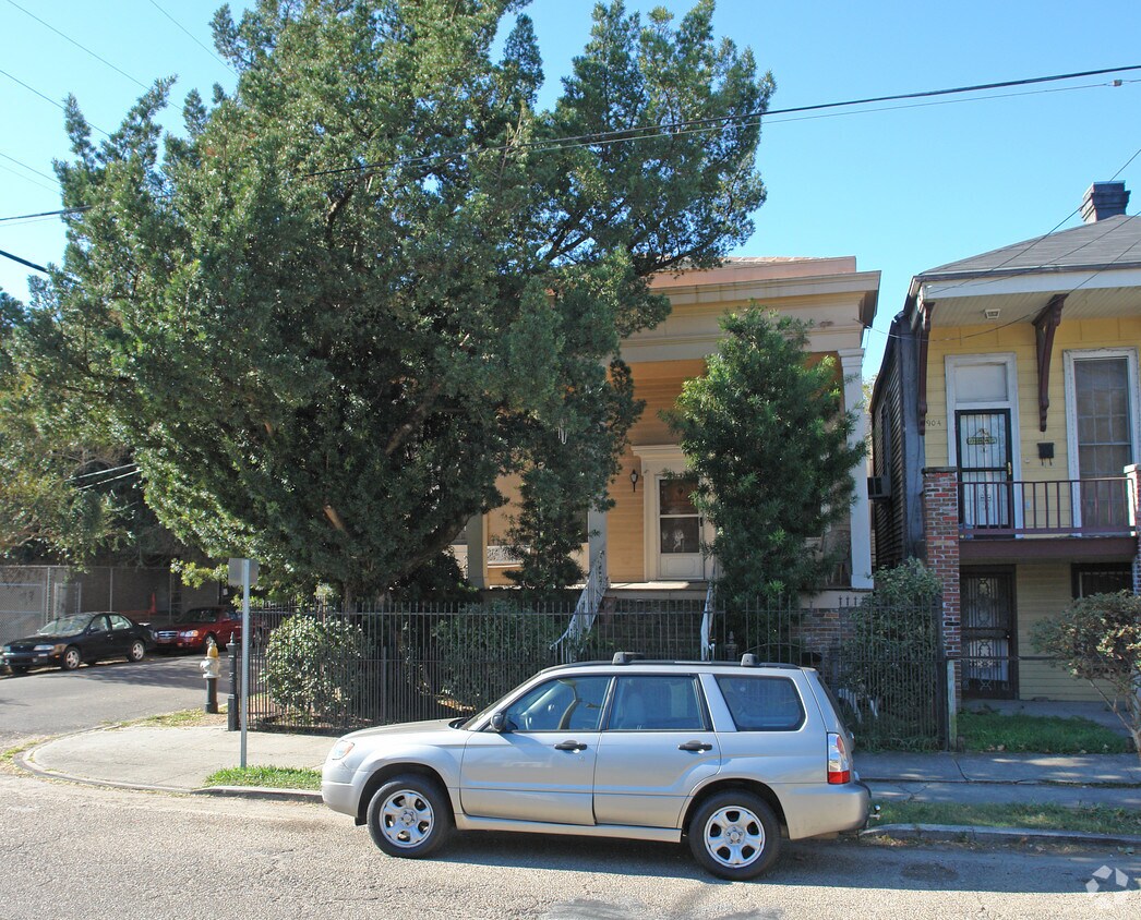 Foto del edificio - 900 Jackson Ave
