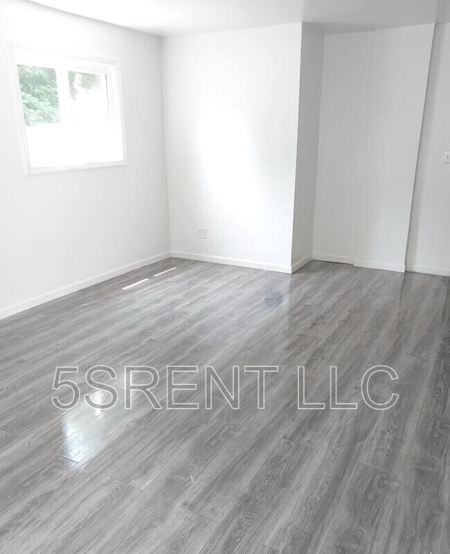 Building Photo - 2751 Faber Ave