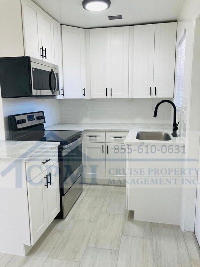 Foto del edificio - 801 NW 5th Ave