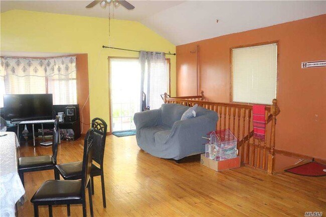 Foto del edificio - 150-32 Shore Ave