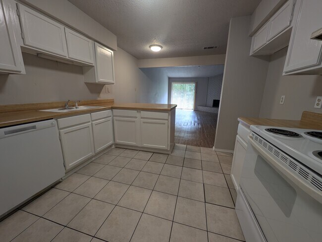 Foto del edificio - 5312 Hastings Dr