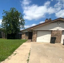 Building Photo - 1601 Windward Dr