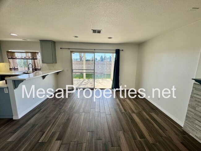 Foto del edificio - 1244 Tradition Ln