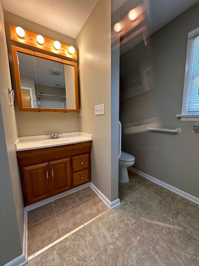 Building Photo - RENTAL VA BEACH Single Family Ranch-Lakevi...