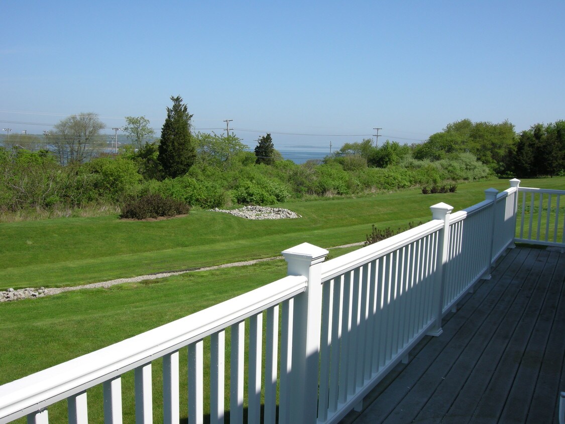 255 Rolling Hill Rd, Portsmouth, RI 02871 Townhome Rentals in