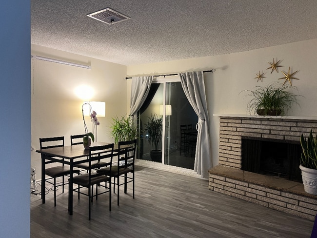 Building Photo - 11999 S Della Ln