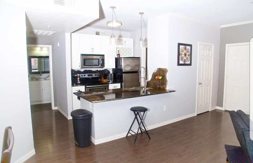 Foto principal - 5345 E Van Buren St