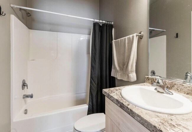 Foto del edificio - 1896 W Aaron Tippets Rd