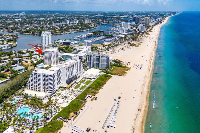 Foto del edificio - 3000 Holiday Dr