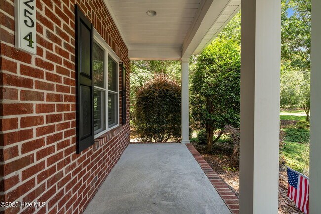 Foto del edificio - 254 Juniper Creek Blvd