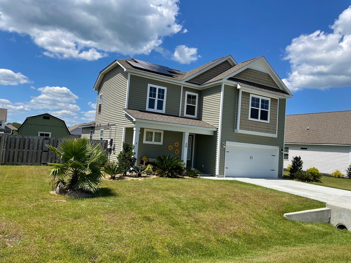 30 Rochester St, Hampstead, NC 28443 House Rental in Hampstead, NC