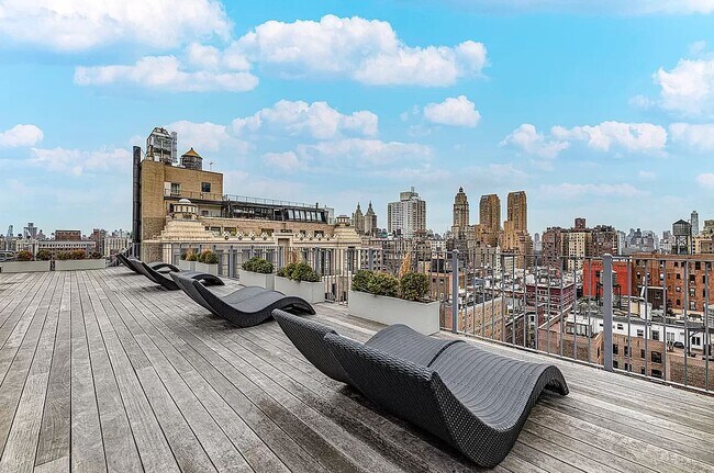 Foto del edificio - W 70th St