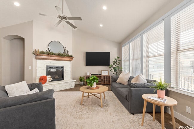 Foto del edificio - 885 S Crescent Way
