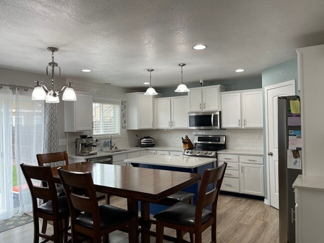 Photo - Beautiful 2 Story w/Finished Basement in D... House