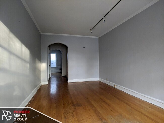 Building Photo - 2147 N Fremont St