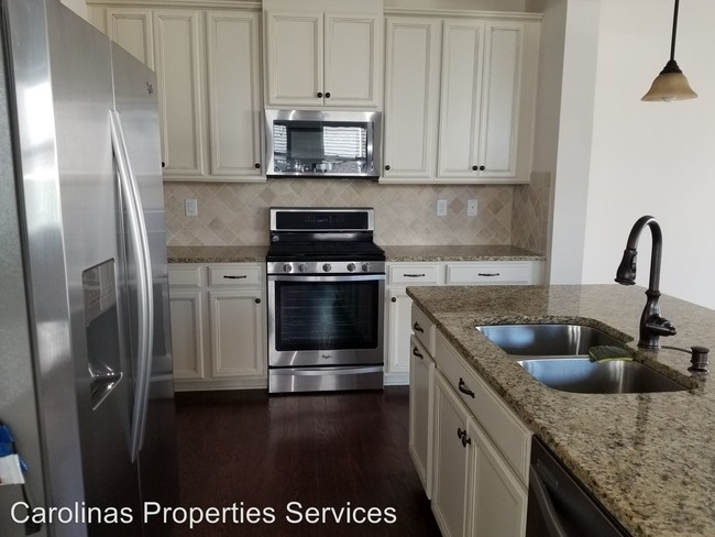 Building Photo - 3 br, 2.5 bath House - 809 Ayrshire Avenue