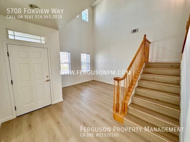 Foto del edificio - 5708 Foxview Way