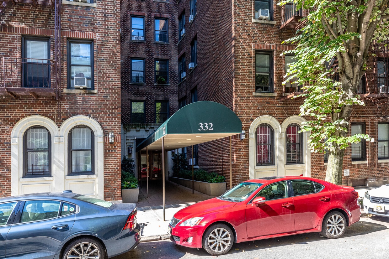 Entrance - The Benenson