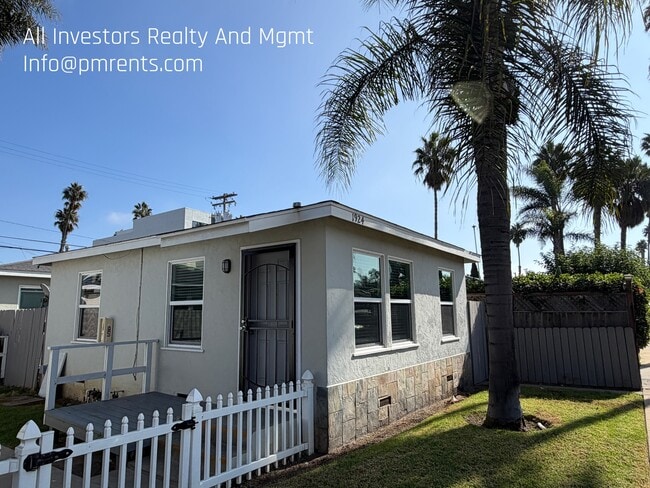 Building Photo - 1922 S Tremont St