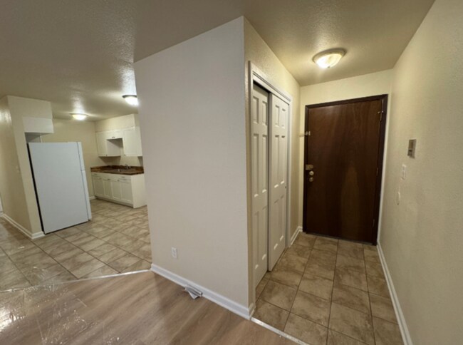 Foto del edificio - 646 S Hawley Rd