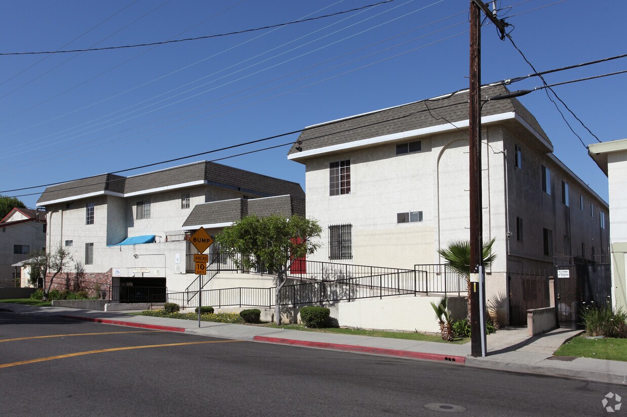 Foto del edificio - Kornblum Apartments