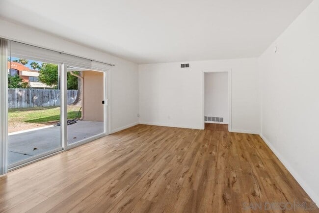 Building Photo - 4413 Mt Castle Ave