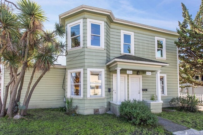 Building Photo - 1258 67th St