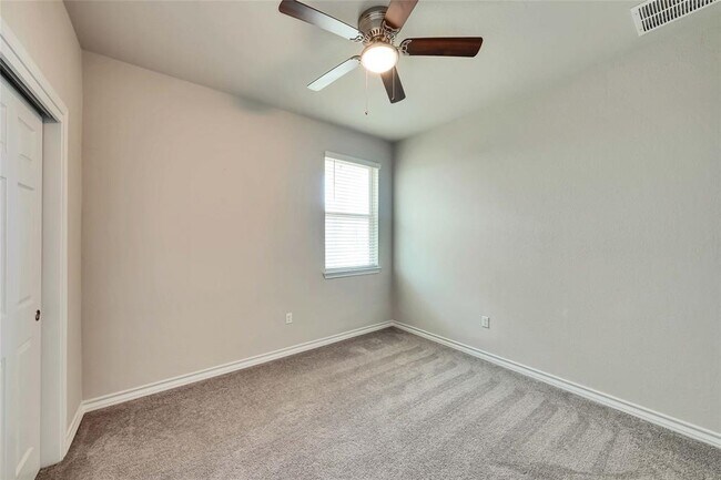 Building Photo - 16913 Borromeo Ave