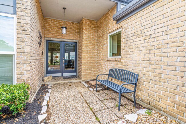 Foto del edificio - 1046 Apache Falls Dr