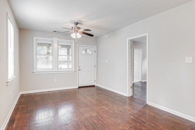 Building Photo - Stunning 3-Bedroom in Fulton Hill - 15-Min...