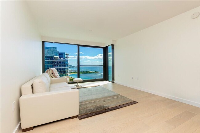 Building Photo - Victoria Place 3602