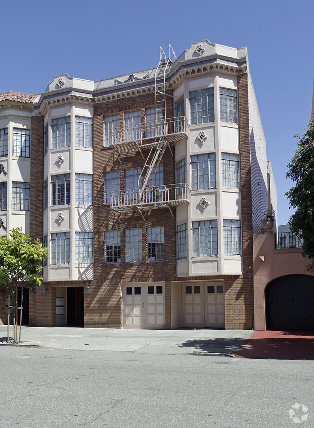 Primary Photo - 179 Alhambra St
