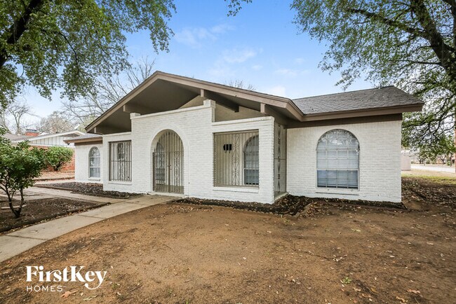 Building Photo - 800 W Cheryl Ave