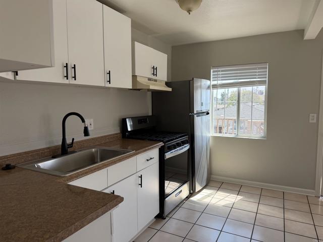 Foto del edificio - 3128 Clay Ave