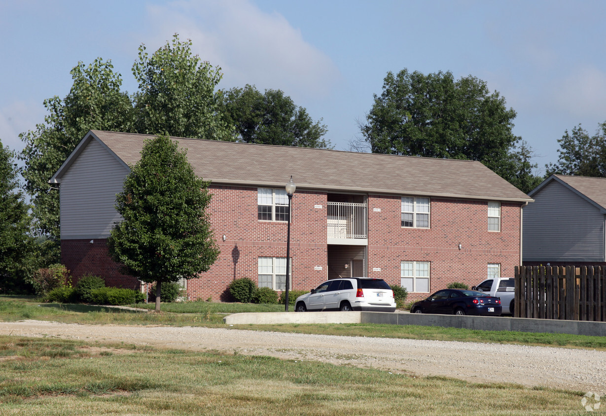 Sugar Creek - Sugar Creek Apartments