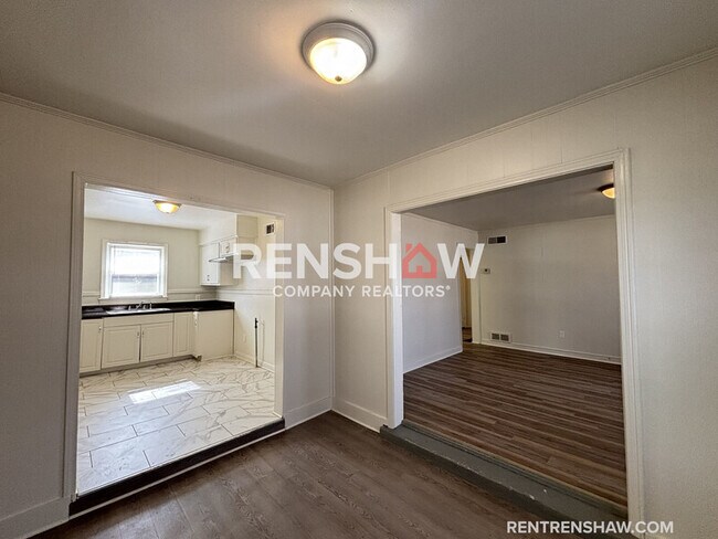 Building Photo - 3071 McCool Ave