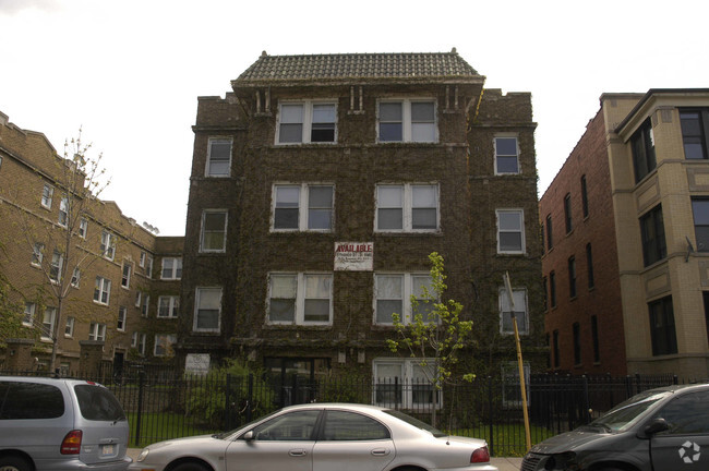 Foto del edificio - 4831 N Kimball Ave