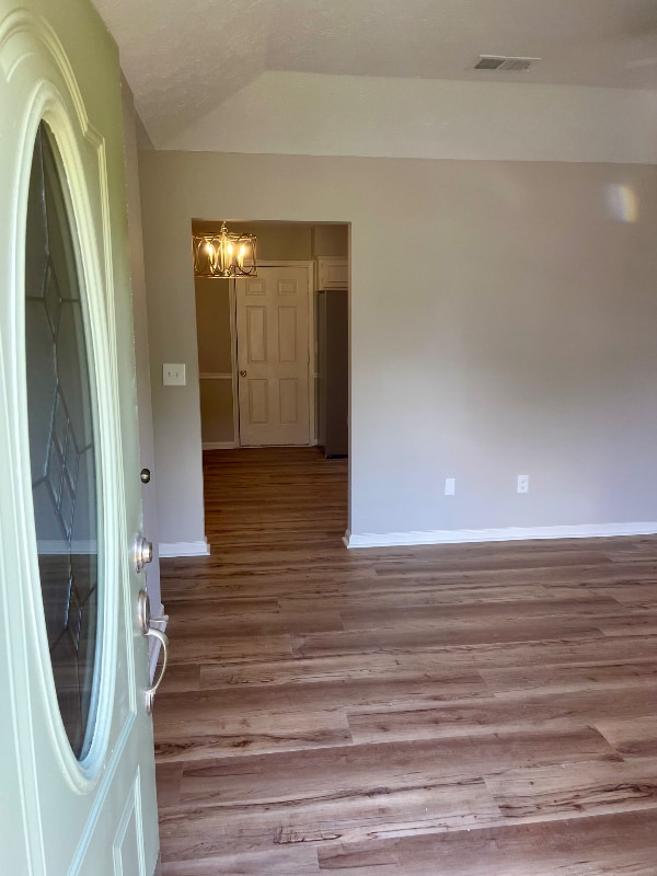 Building Photo - 6954 Cove Cir