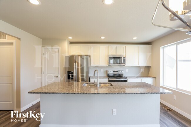Building Photo - 10376 Horton Dr