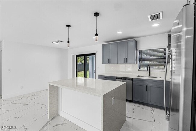 Foto del edificio - 1829 NW 24th Ave