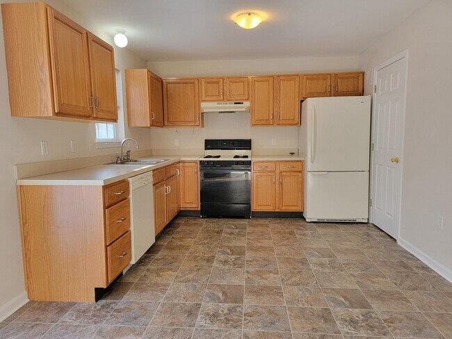 Foto del edificio - 673 Rockwood Dr