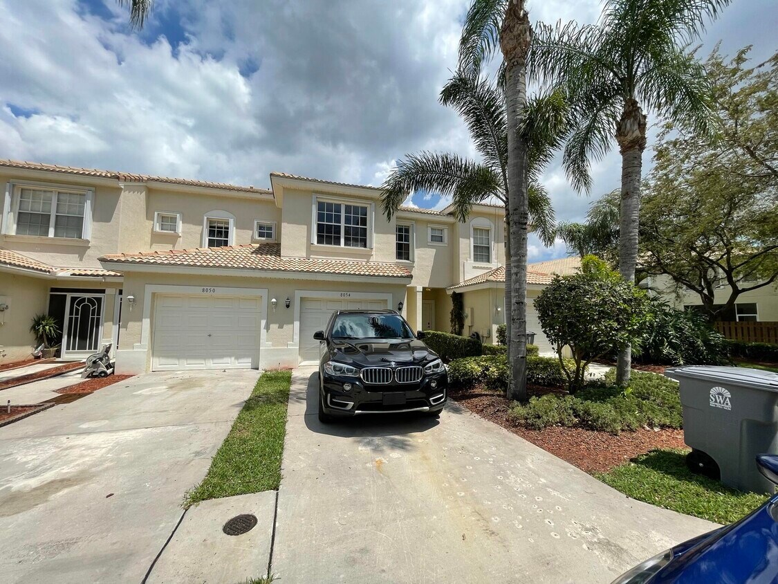 8054 Bellagio Ln, Boynton Beach, FL 33472 Townhouse for Rent in