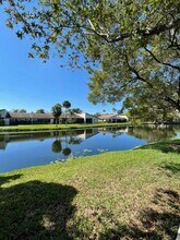Building Photo - 436 Lakeview Dr