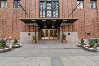 Building Photo - 20 West St